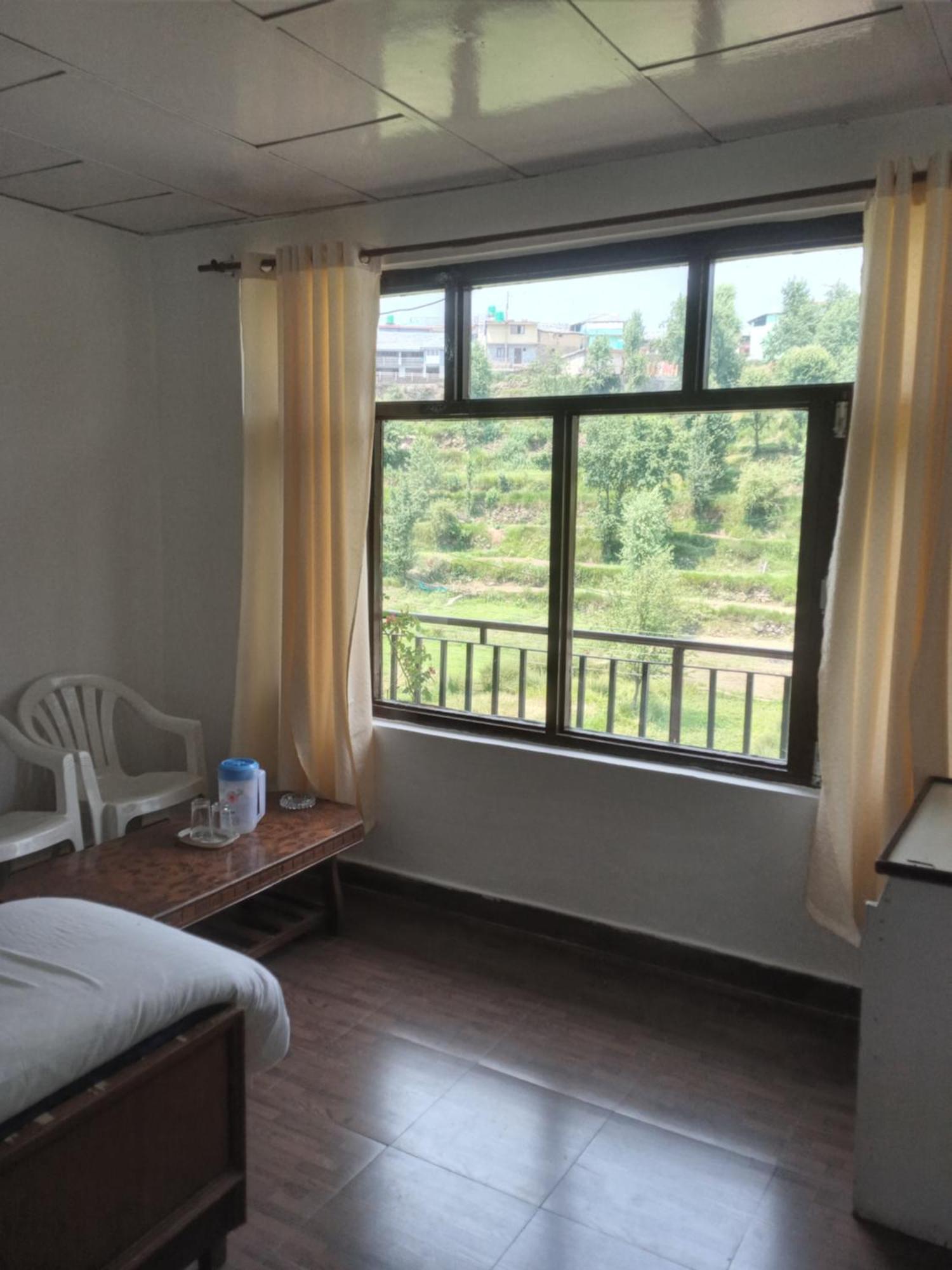 Nirmal Homestay دارامشالا المظهر الخارجي الصورة